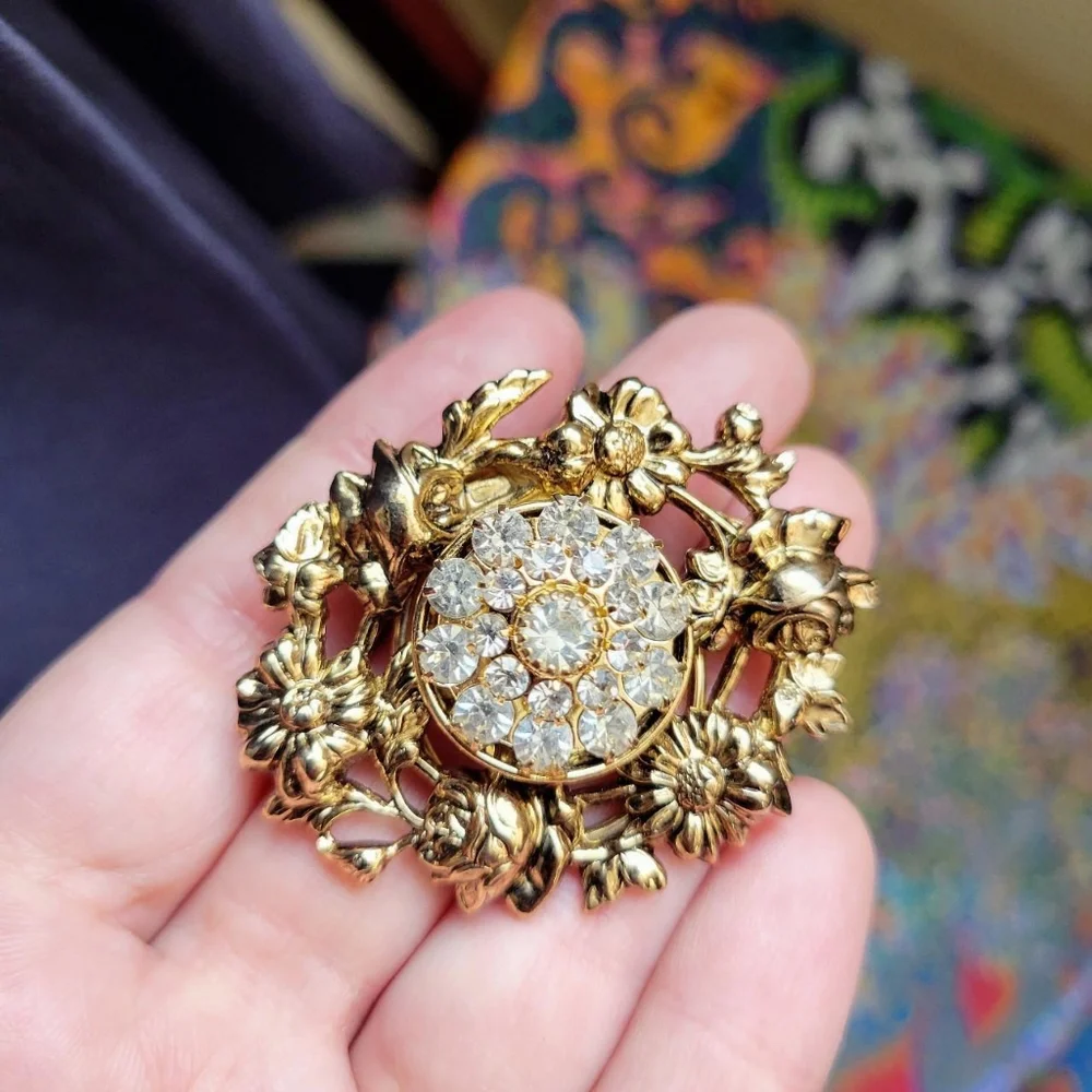 Vintage Ornate Gold Rhinestone Floral Scarf Clip